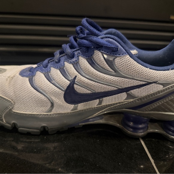 Men’s Nike Custom Colored Shox Silver and Blue Athletic Shoes - Picture 6 of 8